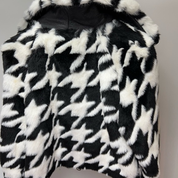 Marc Ecco faux fur houndstooth jacket size medium - Picture 10 of 12